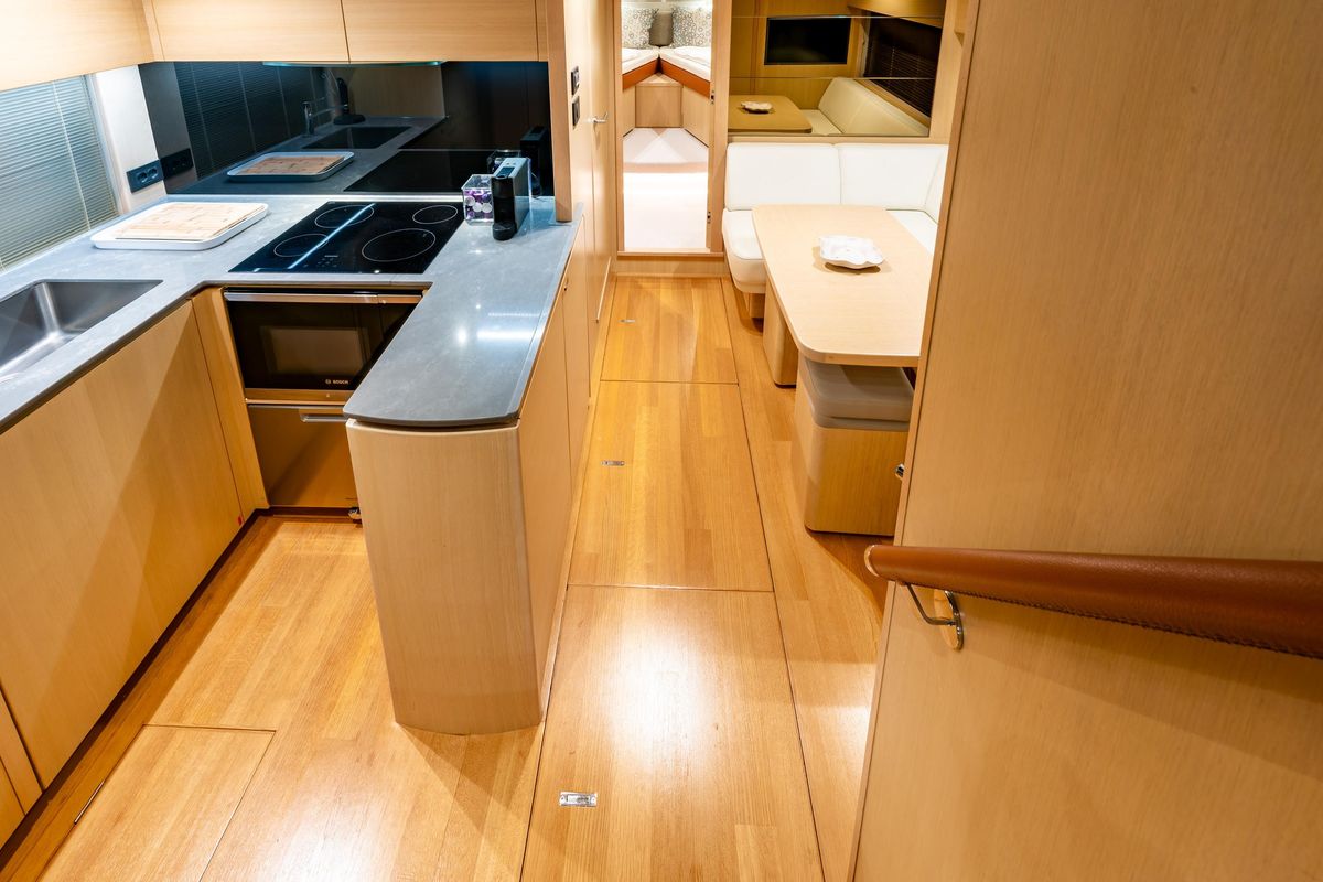 2017 Princess 58 