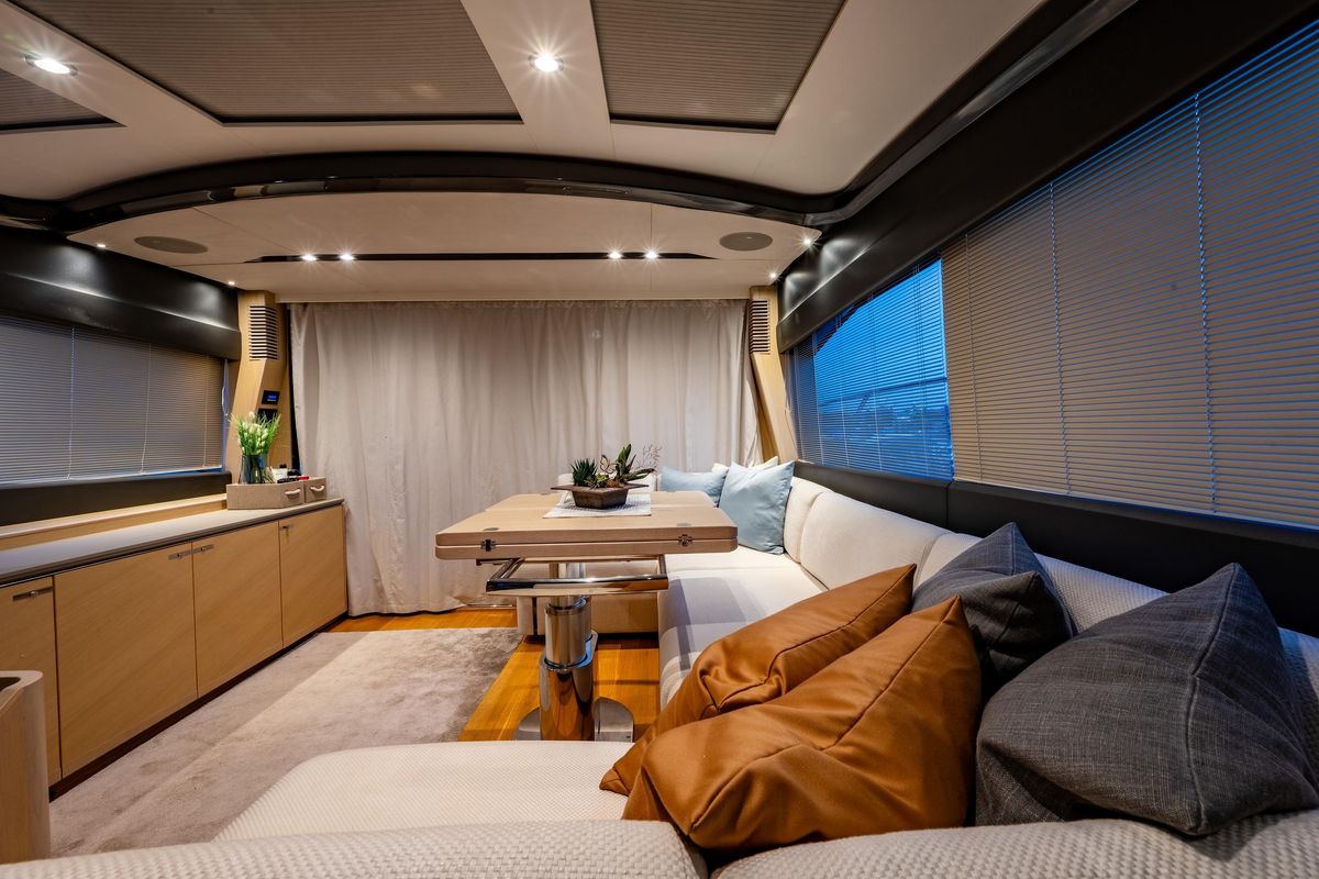 2017 Princess 58 