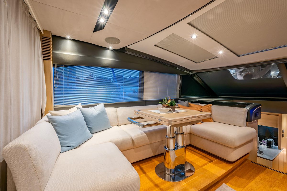 2017 Princess 58 