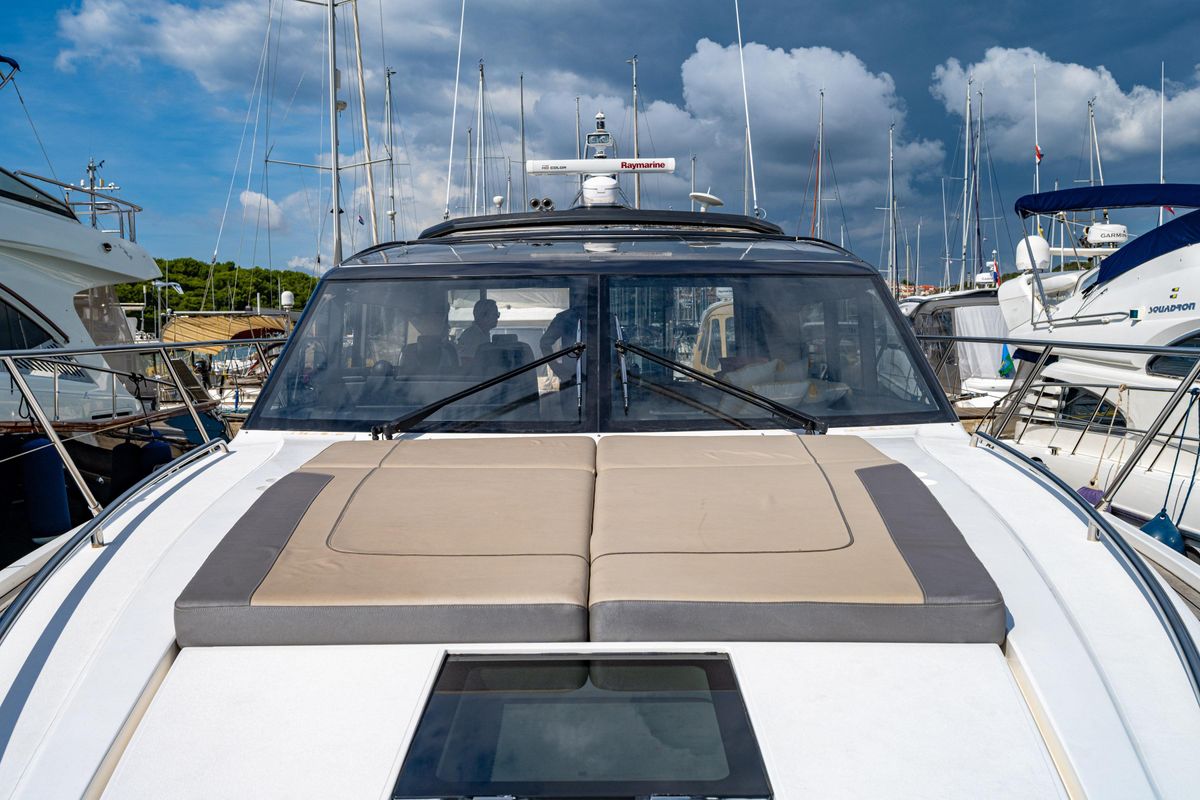 2017 Princess 58 