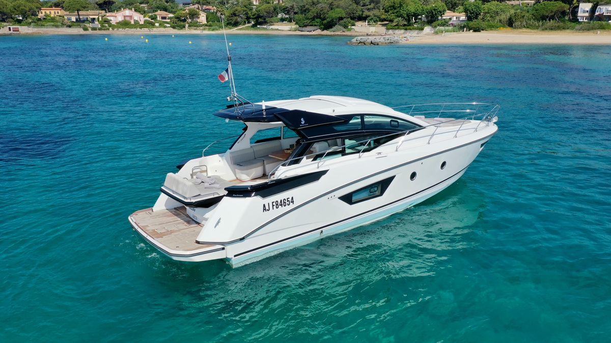2019 Beneteau 44 