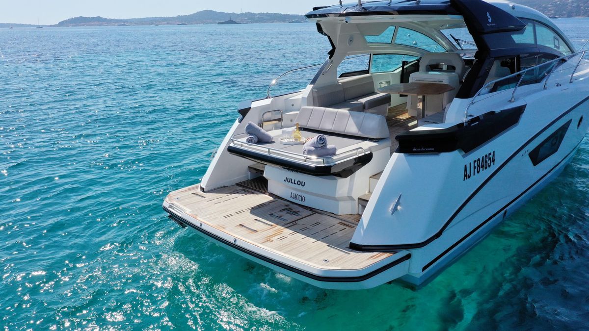 2019 Beneteau 44 