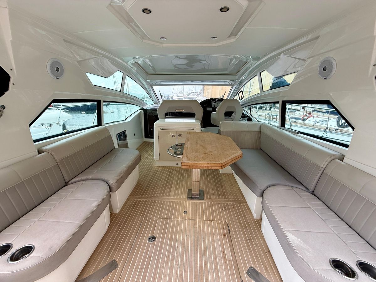 2019 Beneteau 44 