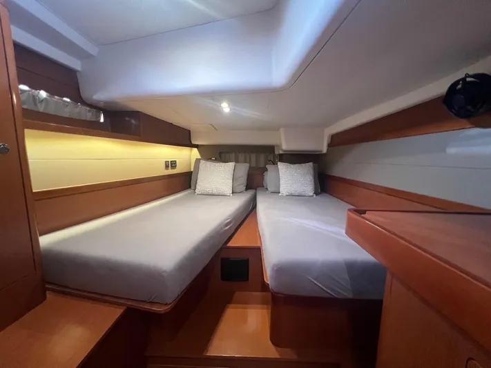  Yacht Photos Pics IMG_3616.JPG