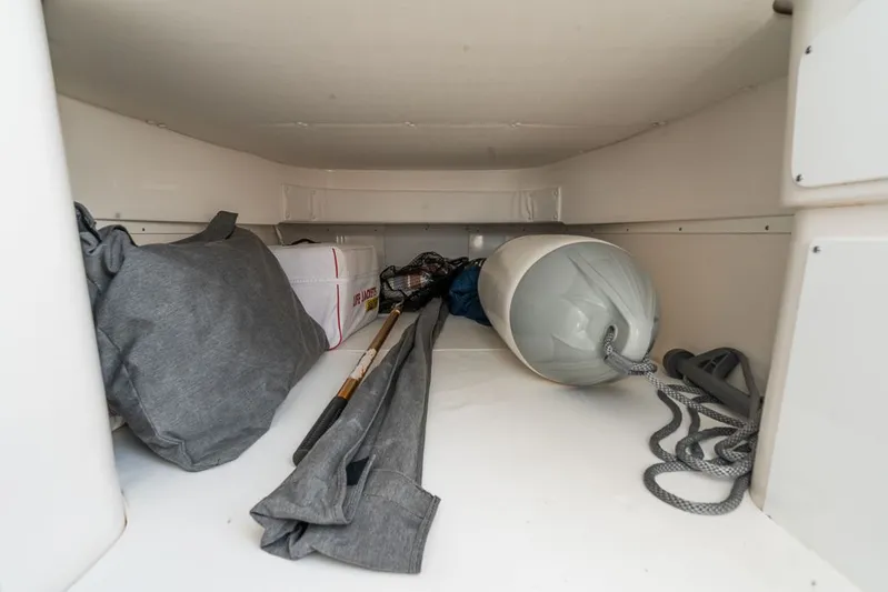 Caymas Yacht Photos Pics 