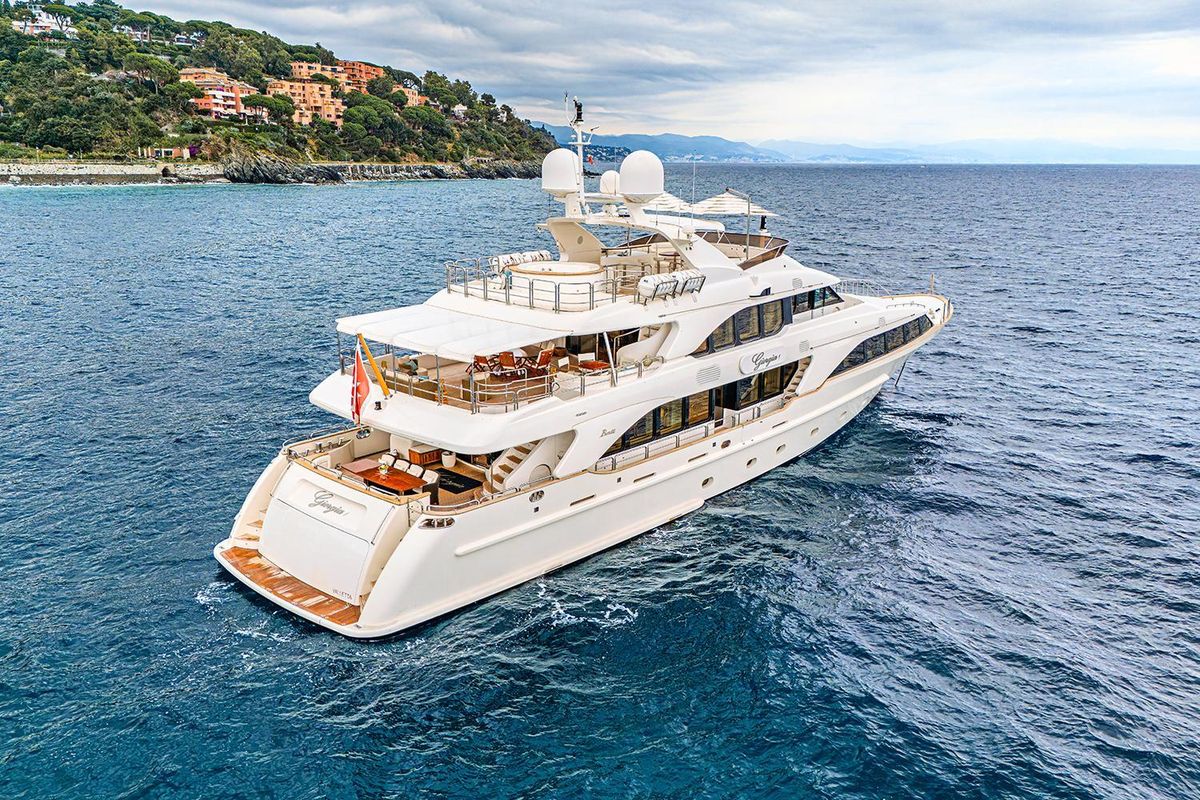 2009 Benetti 120 