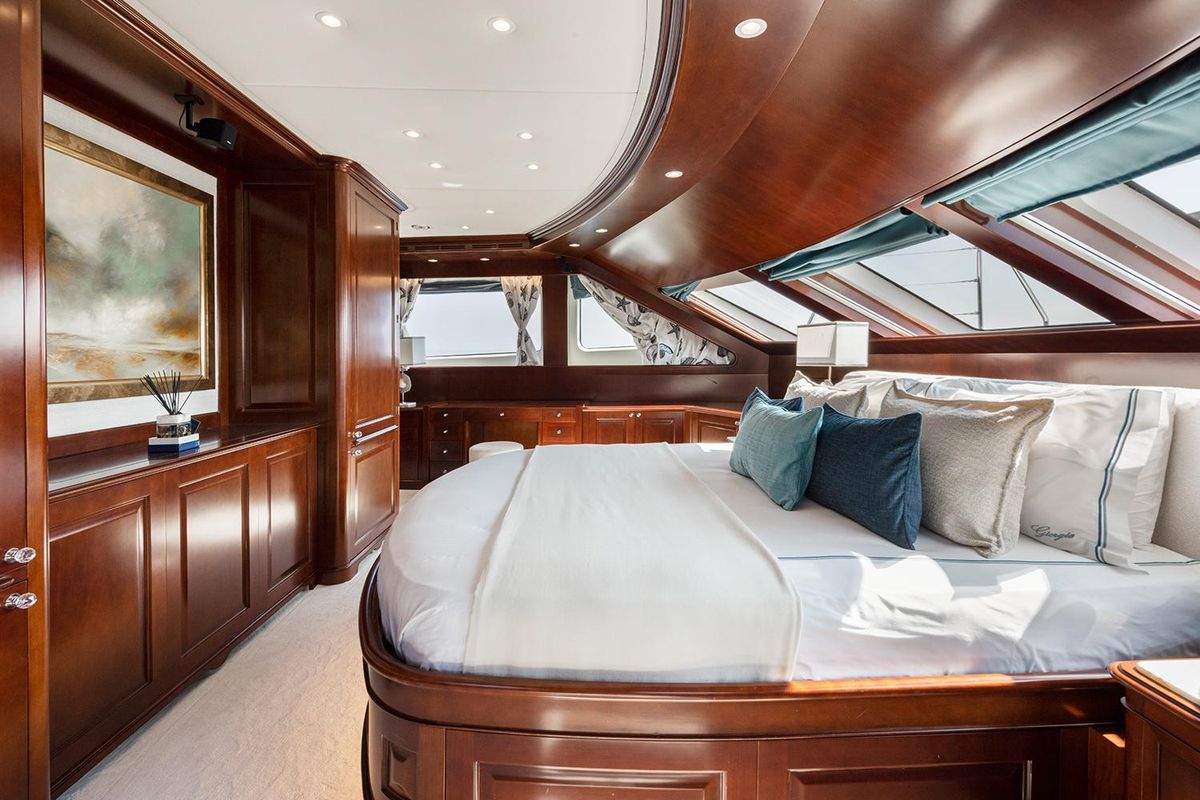 2009 Benetti 120 