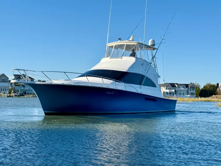 Turnin Fins Yacht Photos Pics 