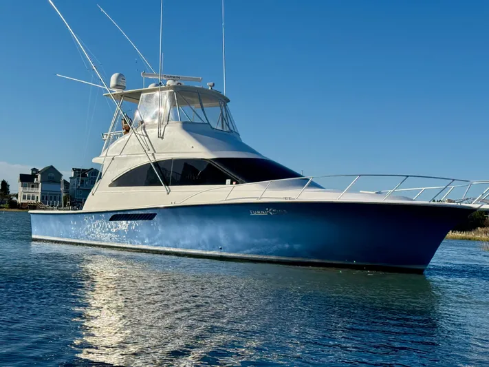 Turnin Fins Yacht Photos Pics 