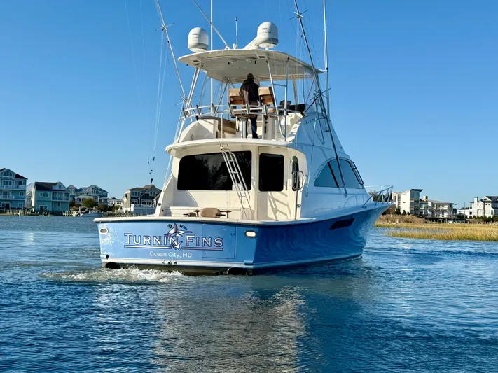 Turnin Fins Yacht Photos Pics 