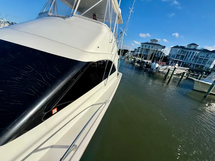 Turnin Fins Yacht Photos Pics 