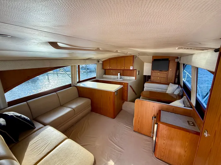 Turnin Fins Yacht Photos Pics 