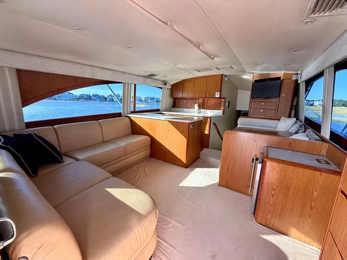 Turnin Fins Yacht Photos Pics 