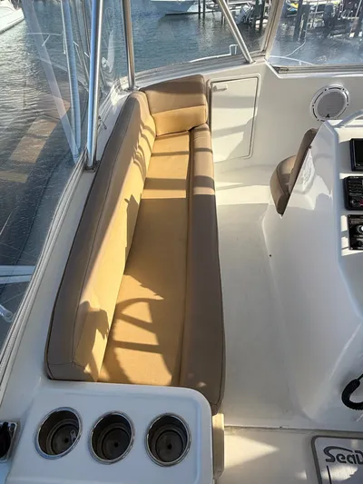 Turnin Fins Yacht Photos Pics 