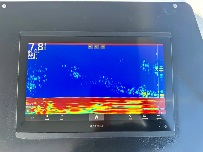 Turnin Fins Yacht Photos Pics 