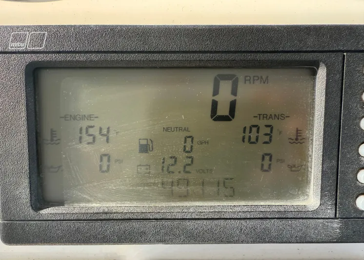 Turnin Fins Yacht Photos Pics 