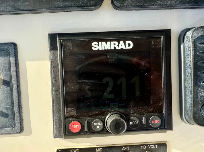 Turnin Fins Yacht Photos Pics 