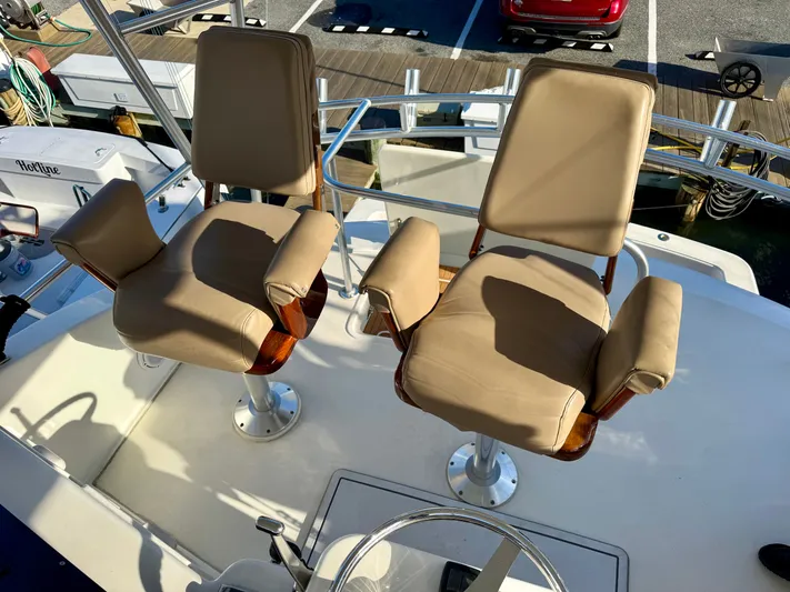 Turnin Fins Yacht Photos Pics 