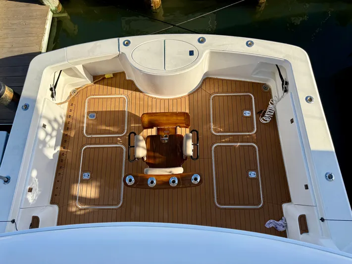 Turnin Fins Yacht Photos Pics 