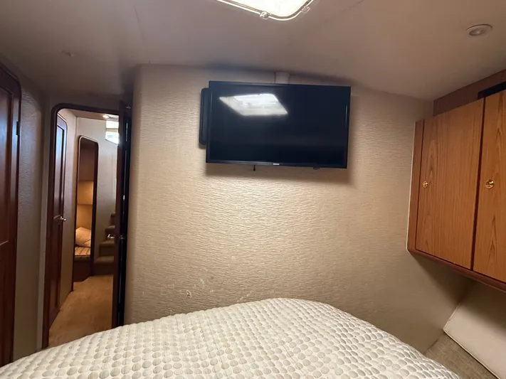 Turnin Fins Yacht Photos Pics 