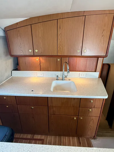 Turnin Fins Yacht Photos Pics 