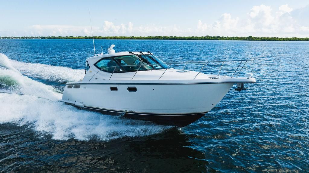 2008 Tiara Yachts 3500 Sovran