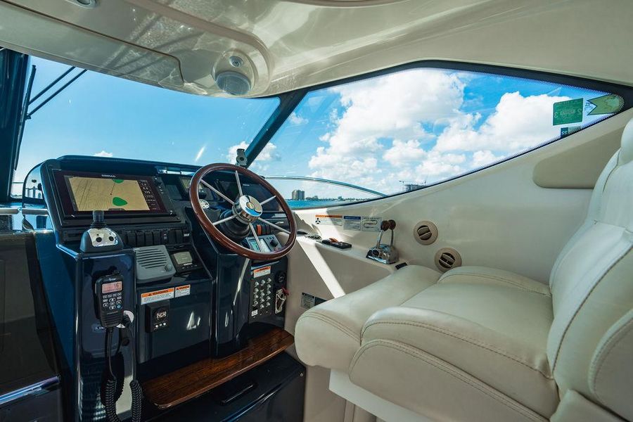 2008 Tiara Yachts 3500 Sovran