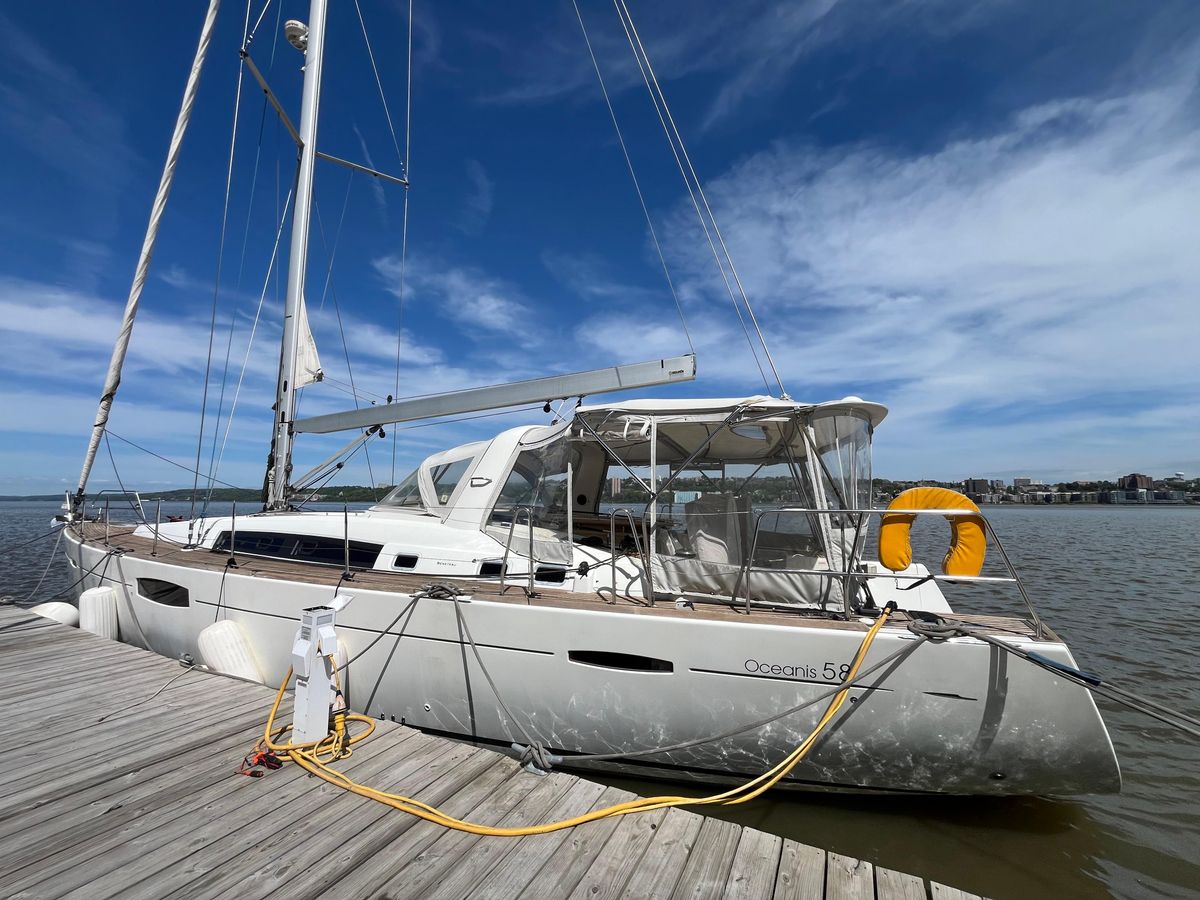 2012 Beneteau 58 