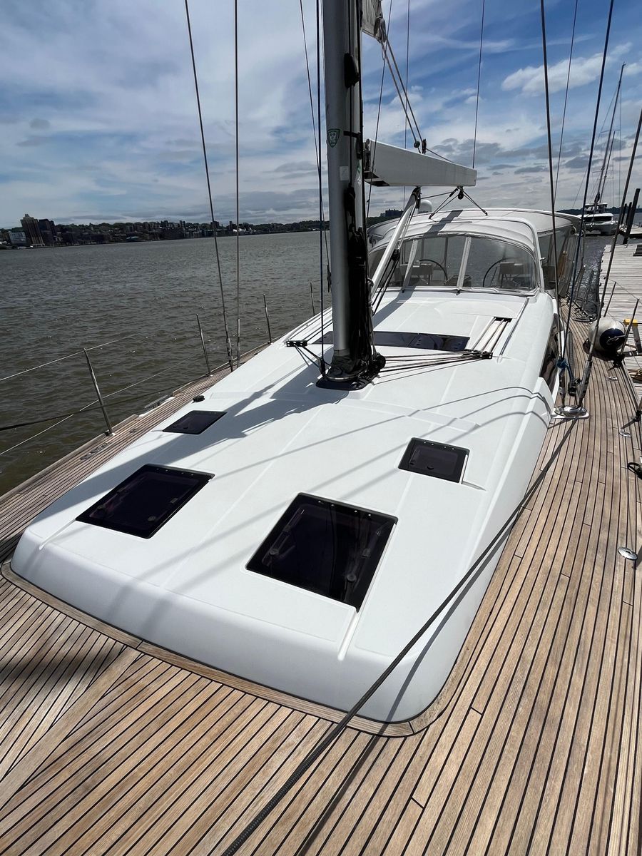 2012 Beneteau 58 