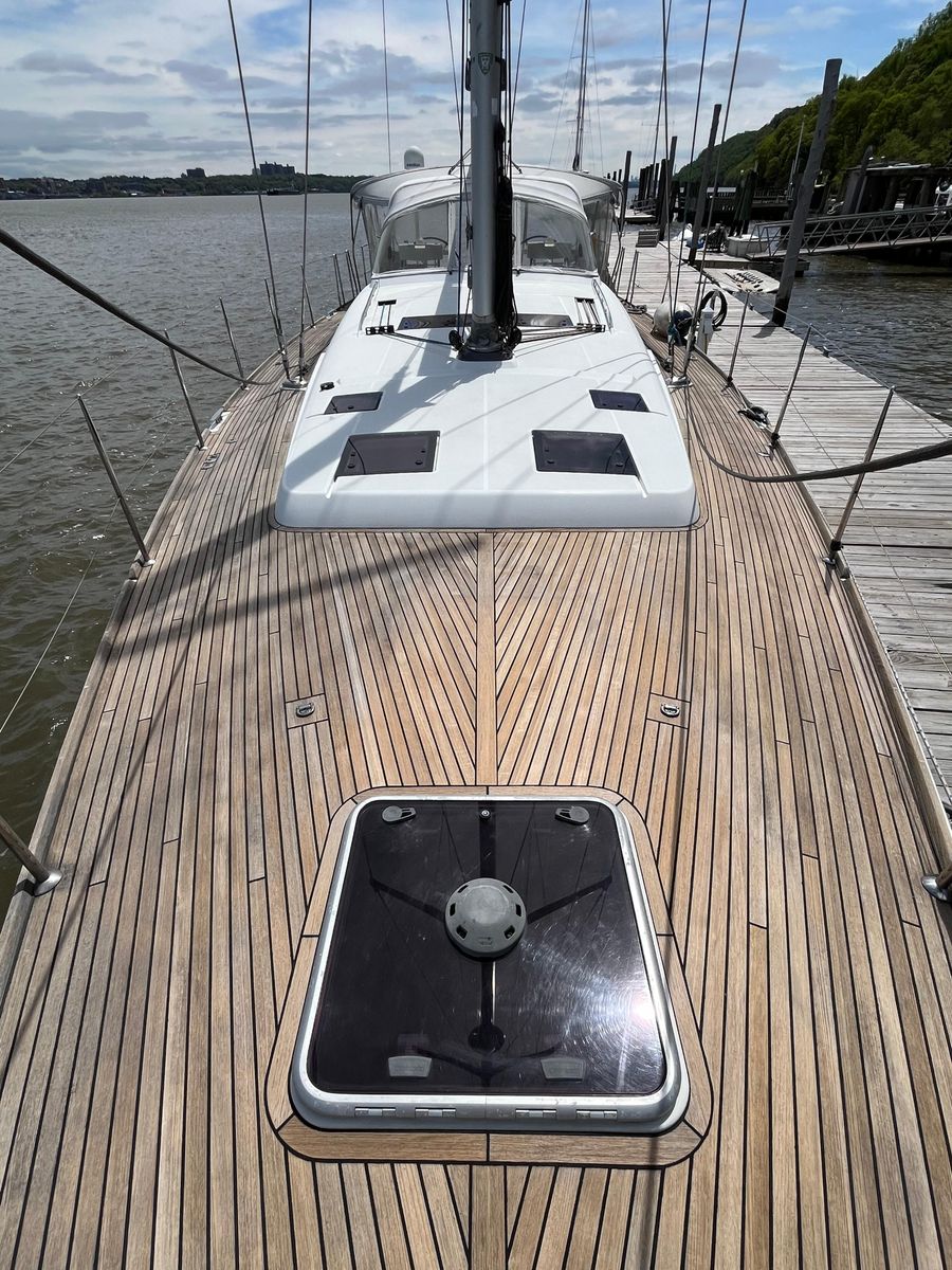 2012 Beneteau 58 