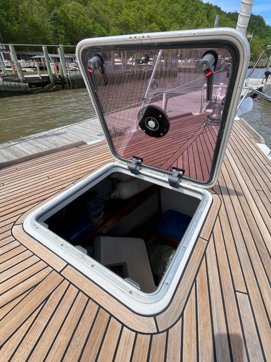 2012 Beneteau 58 
