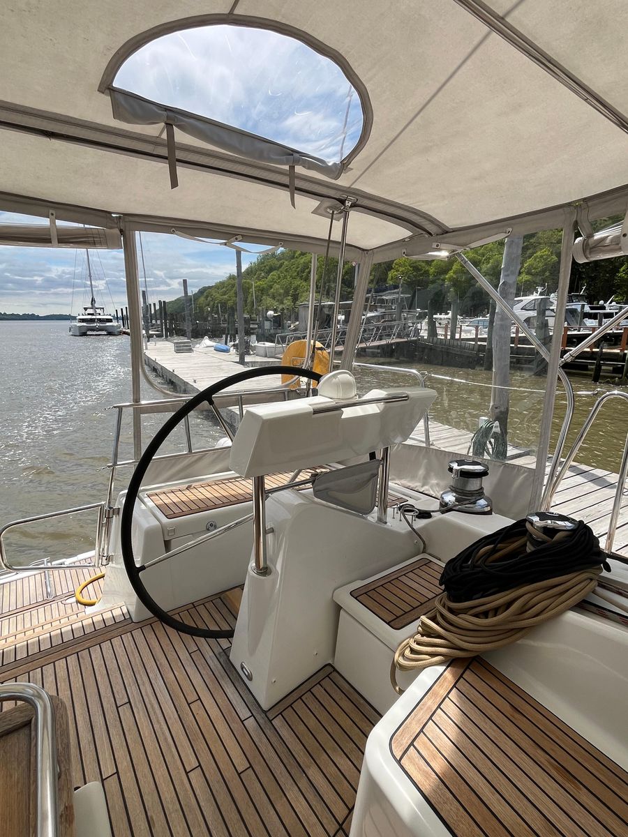 2012 Beneteau 58 