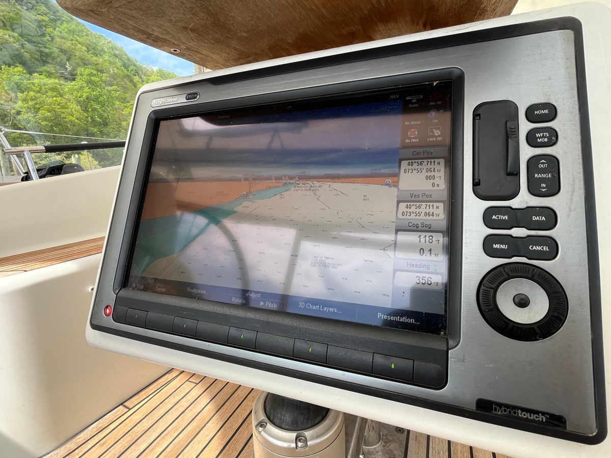 2012 Beneteau 58 