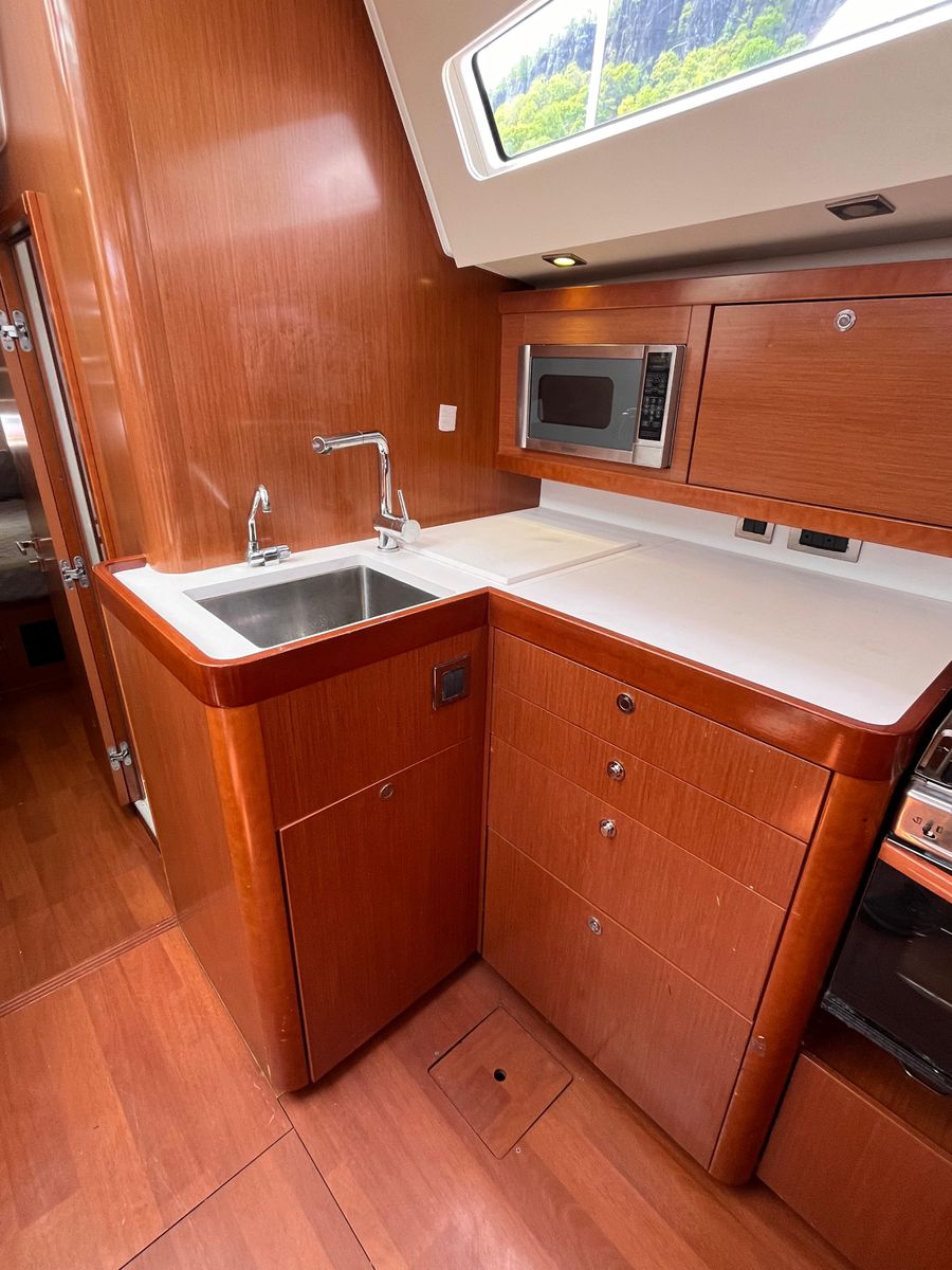2012 Beneteau 58 