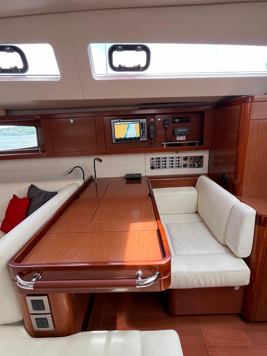 2012 Beneteau 58 