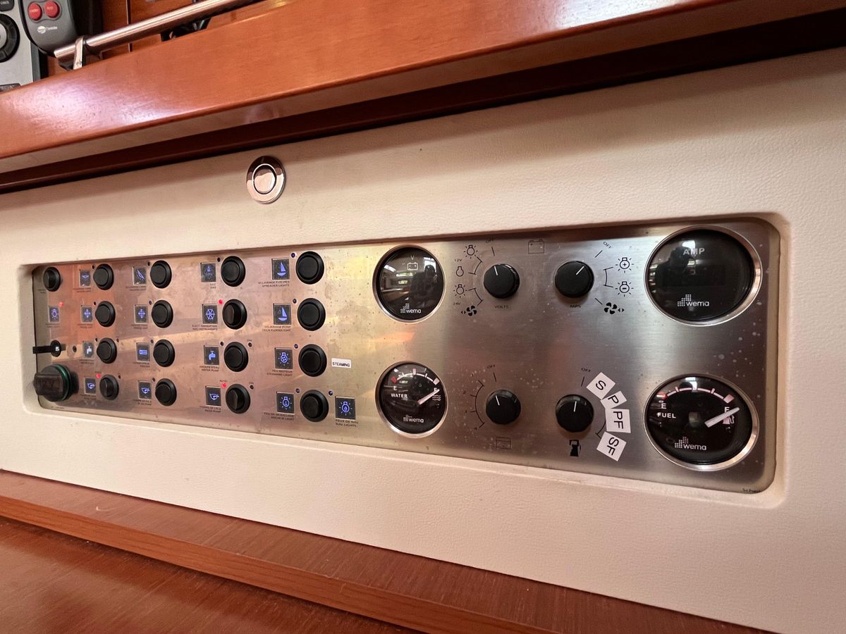 2012 Beneteau 58 