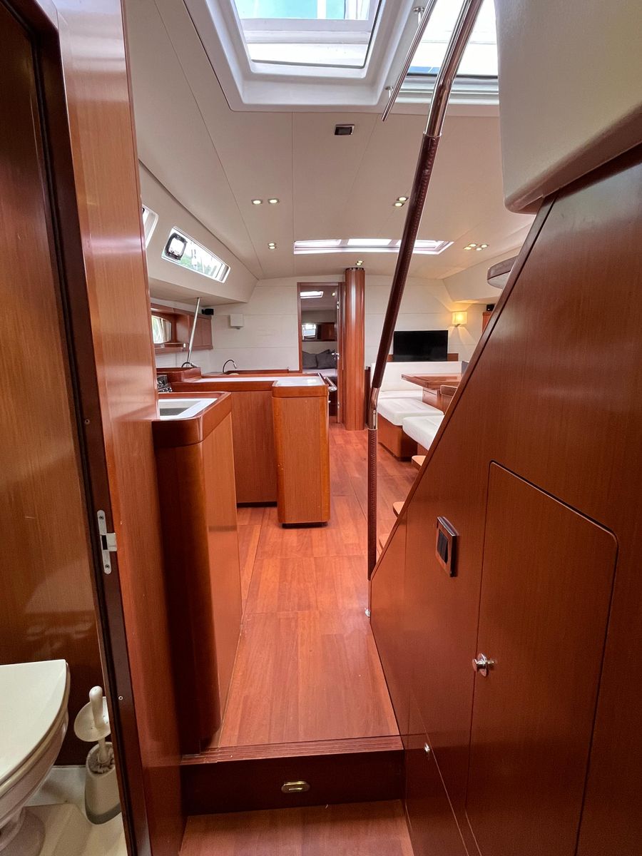 2012 Beneteau 58 