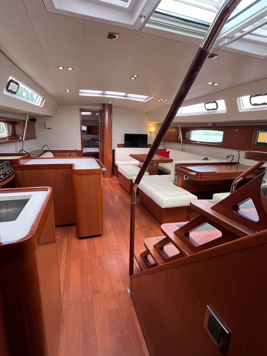 2012 Beneteau 58 
