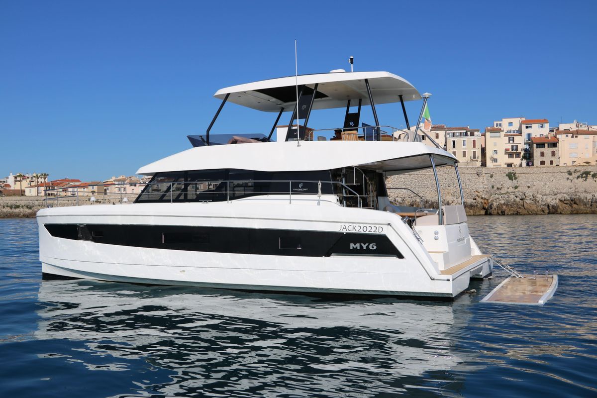 2022 Fountaine Pajot 44 