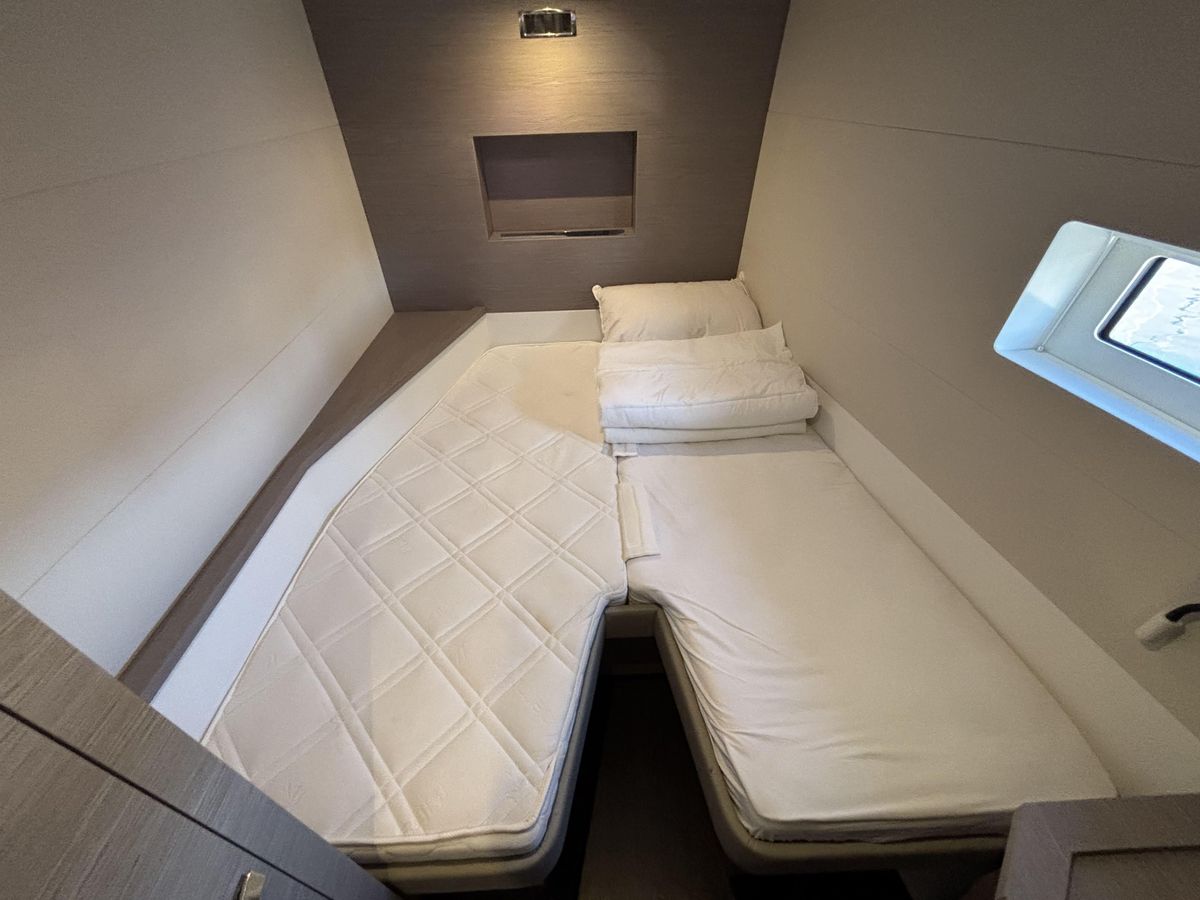 2022 Fountaine Pajot 44 