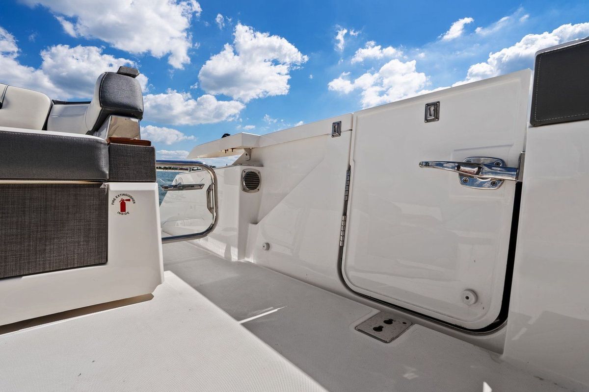 2021 Tiara Yachts 43 