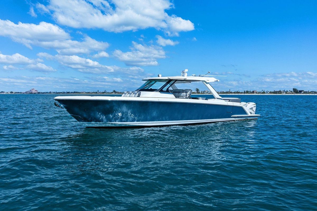 2021 Tiara Yachts 43 