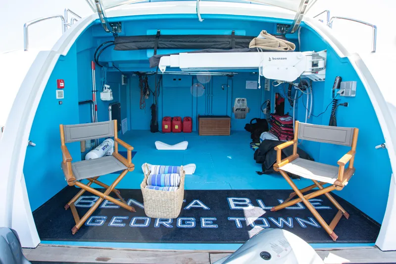 Benita Blue Yacht Photos Pics Luxurious 2005 Evolution Yachts Custom interior with seating, storage, and nautical decor.