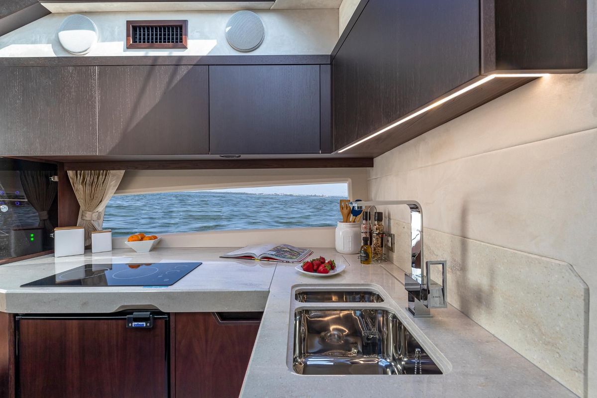 2024 Galeon 42 