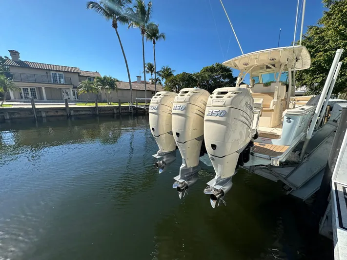 Island Time II Yacht Photos Pics 