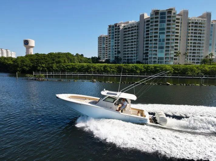 Island Time II Yacht Photos Pics 