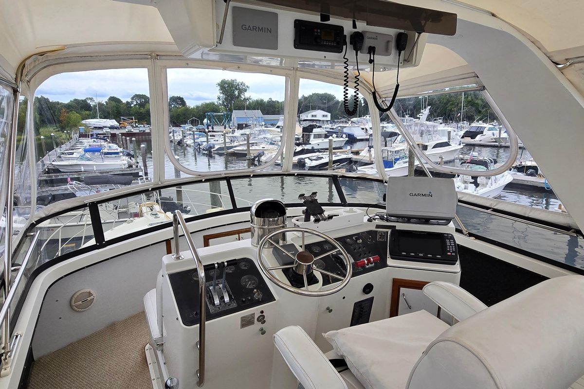 1989 Carver 42 