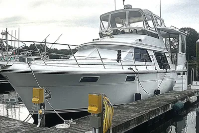 Carver 42 Aft Cabin Motor Yacht