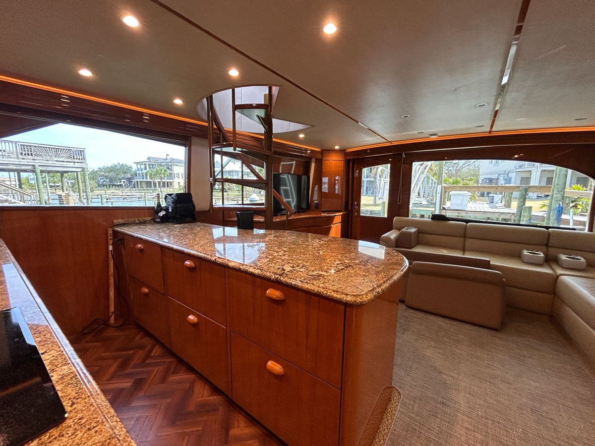 2014 Viking 62 