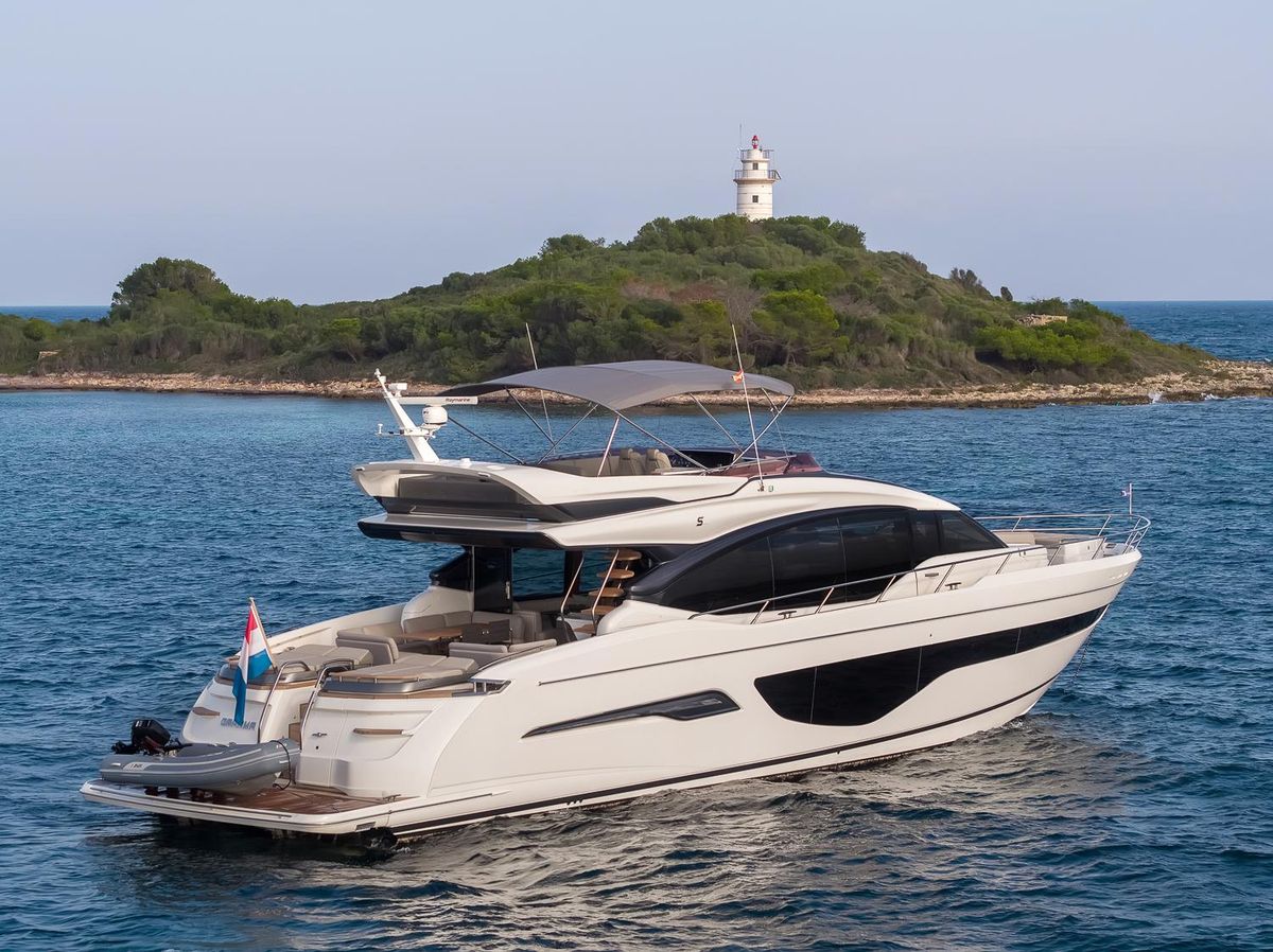 2019 Princess 80 